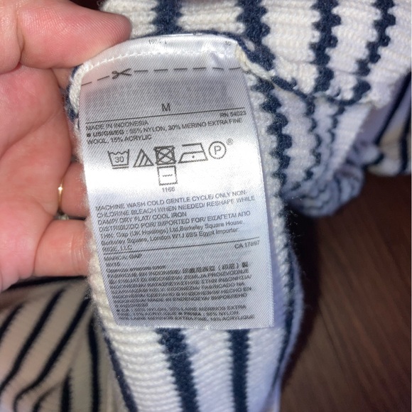 Gap Merino Wool Sweater M - Picture 11 of 11